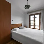 Classico, Nilie Hospitality Mgmt